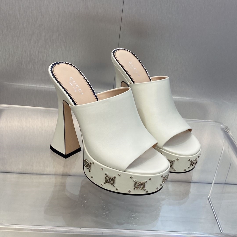 Gucci Heeled Shoes